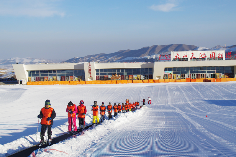 新疆天山天池國際滑雪場(chǎng)